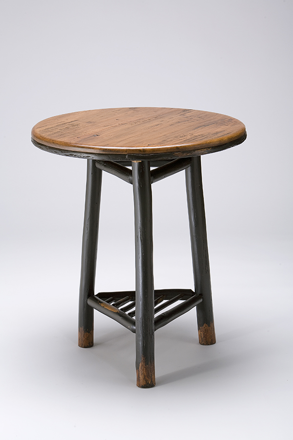 belaire round side table with 3 legs